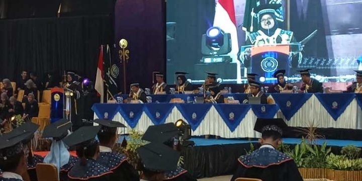 Universitas Muhammadiyah Tasikmalaya Wisuda 407 Mahasiswa